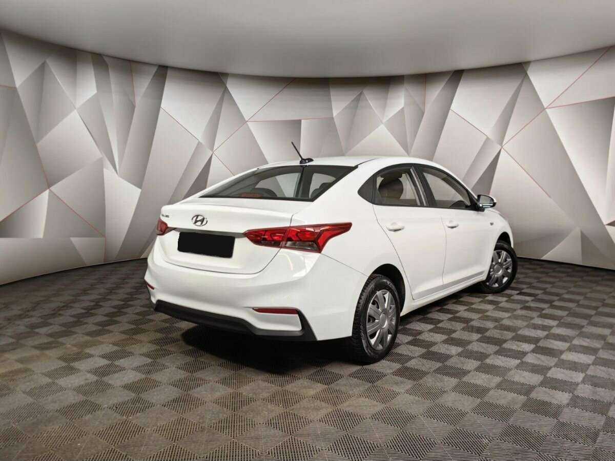 Купить Hyundai Solaris, 2019, 121 640 км, фото №2