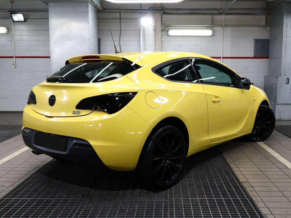 Купить Opel Astra GTC, 2014, 116 450 км, фото №4