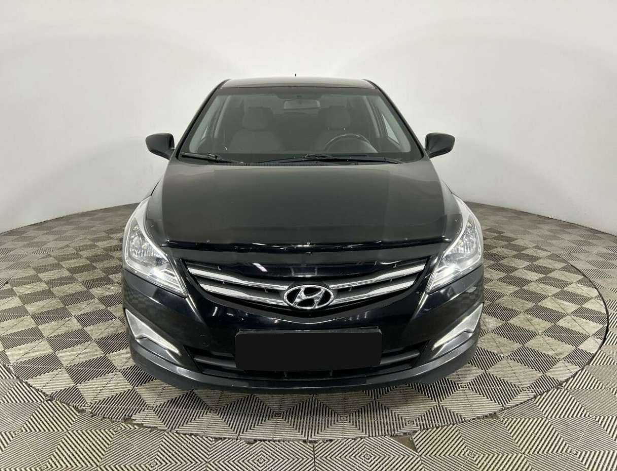 Купить Hyundai Solaris, 2015, 66 300 км, фото №2