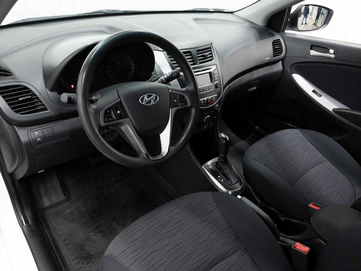 Купить Hyundai Solaris, 2015, 244 000 км, фото №7