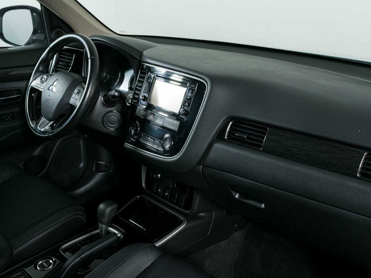 Купить Mitsubishi Outlander, 2017, 134 690 км, фото №7