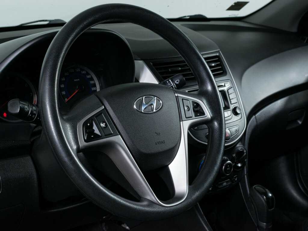 Купить Hyundai Solaris, 2014, 139 000 км, фото №11