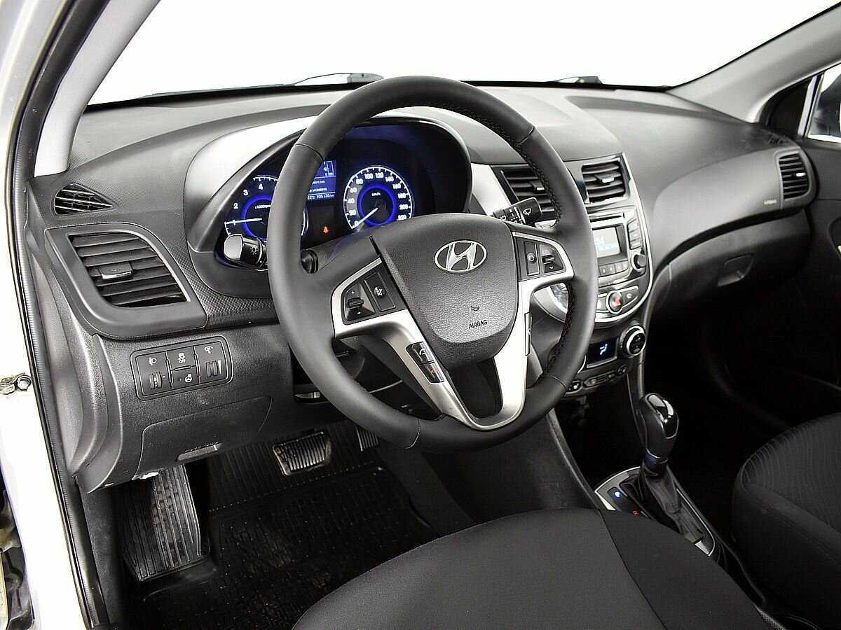 Купить Hyundai Solaris, 2015, 105 137 км, фото №7