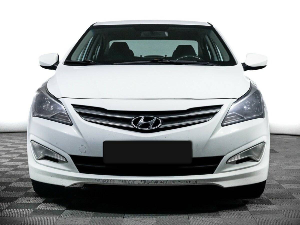 Купить Hyundai Solaris, 2016, 236 209 км, фото №2