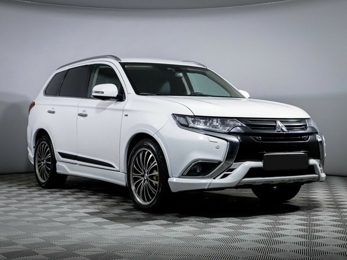 Купить Mitsubishi Outlander III Рестайлинг 3, 2018, 86 429 км, фото №3