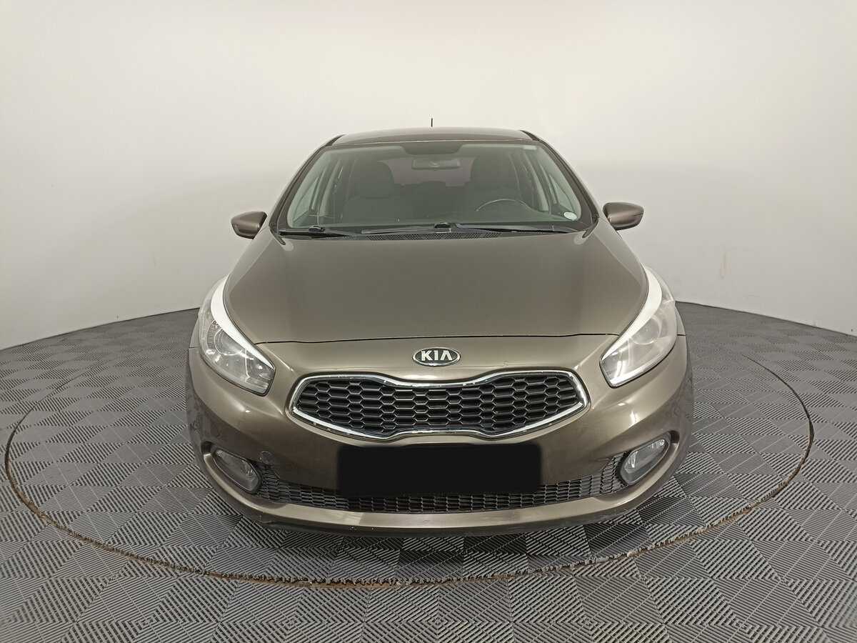 Купить Kia Ceed, 2012, 108 029 км, фото №2