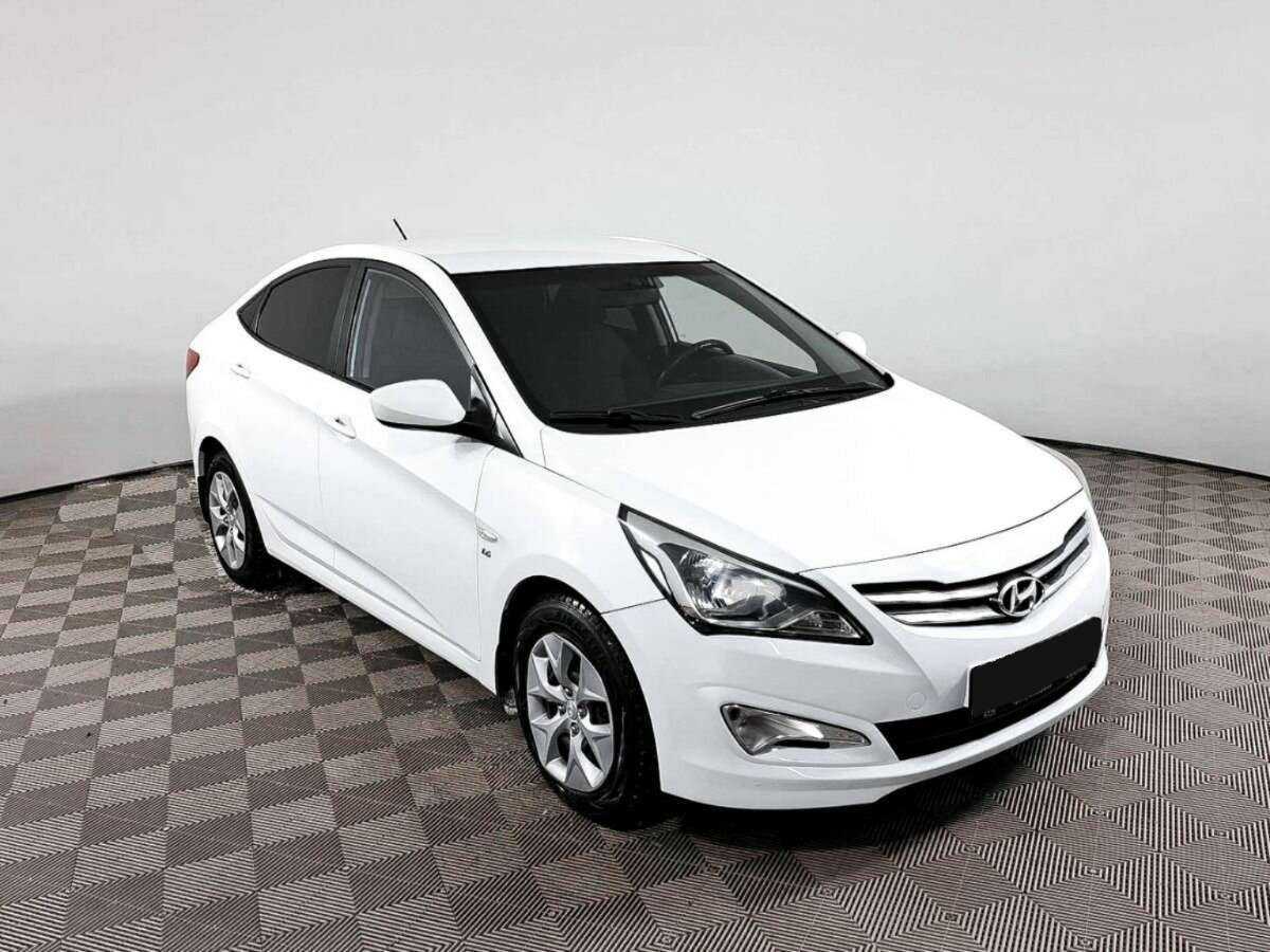 Купить Hyundai Solaris, 2015, 86 340 км, фото №3