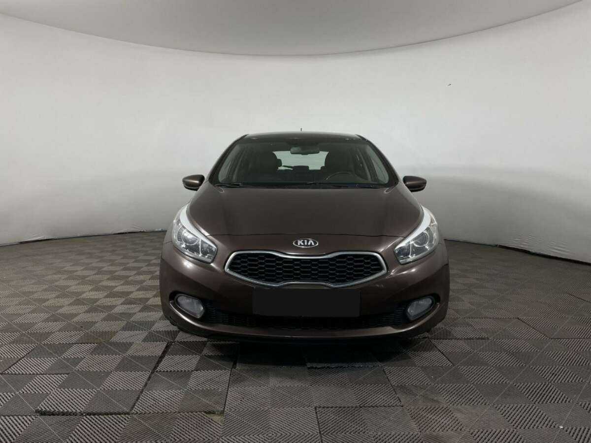 Купить Kia Ceed, 2013, 114 774 км, фото №2