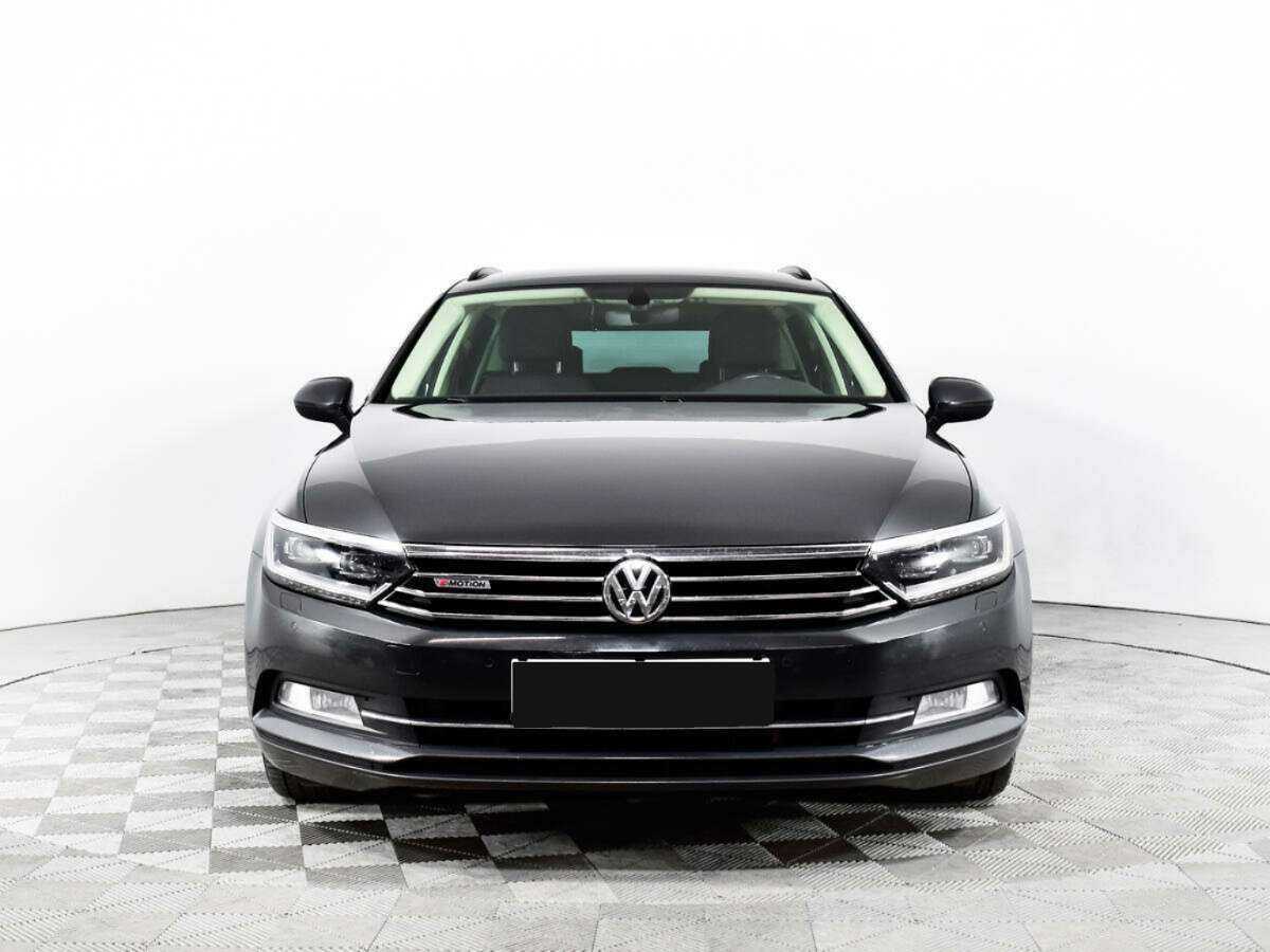 Купить Volkswagen Passat DSG7, 2018, 134 790 км, фото №2