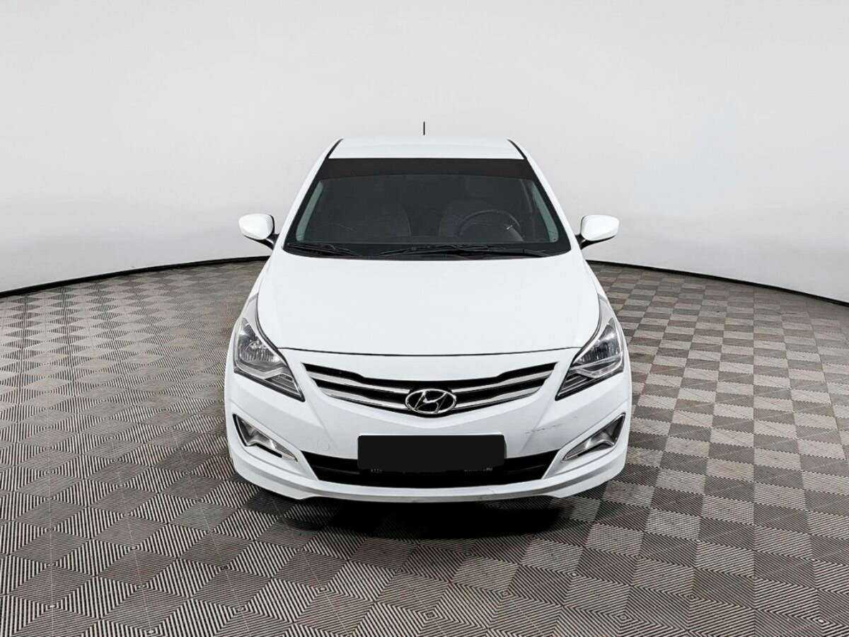 Купить Hyundai Solaris, 2016, 115 896 км, фото №2