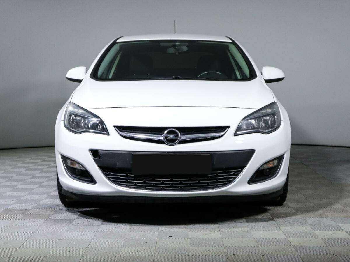 Купить Opel Astra, 2013, 98 000 км, фото №2