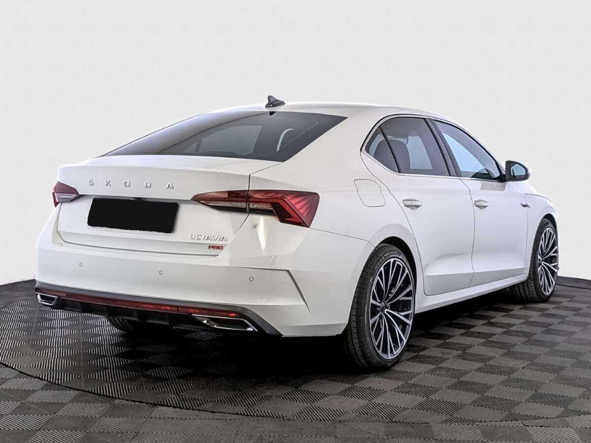 Купить Skoda Octavia, 2023, 10 780 км, фото №5