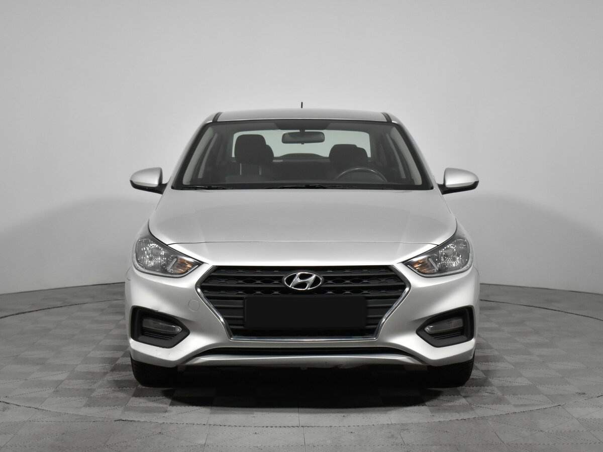 Купить Hyundai Solaris, 2017, 49 000 км, фото №2