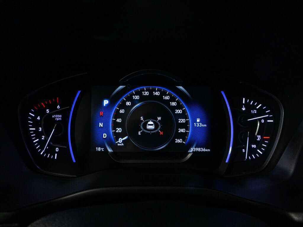 Купить Hyundai Santa Fe, 2019, 139 807 км, фото №12