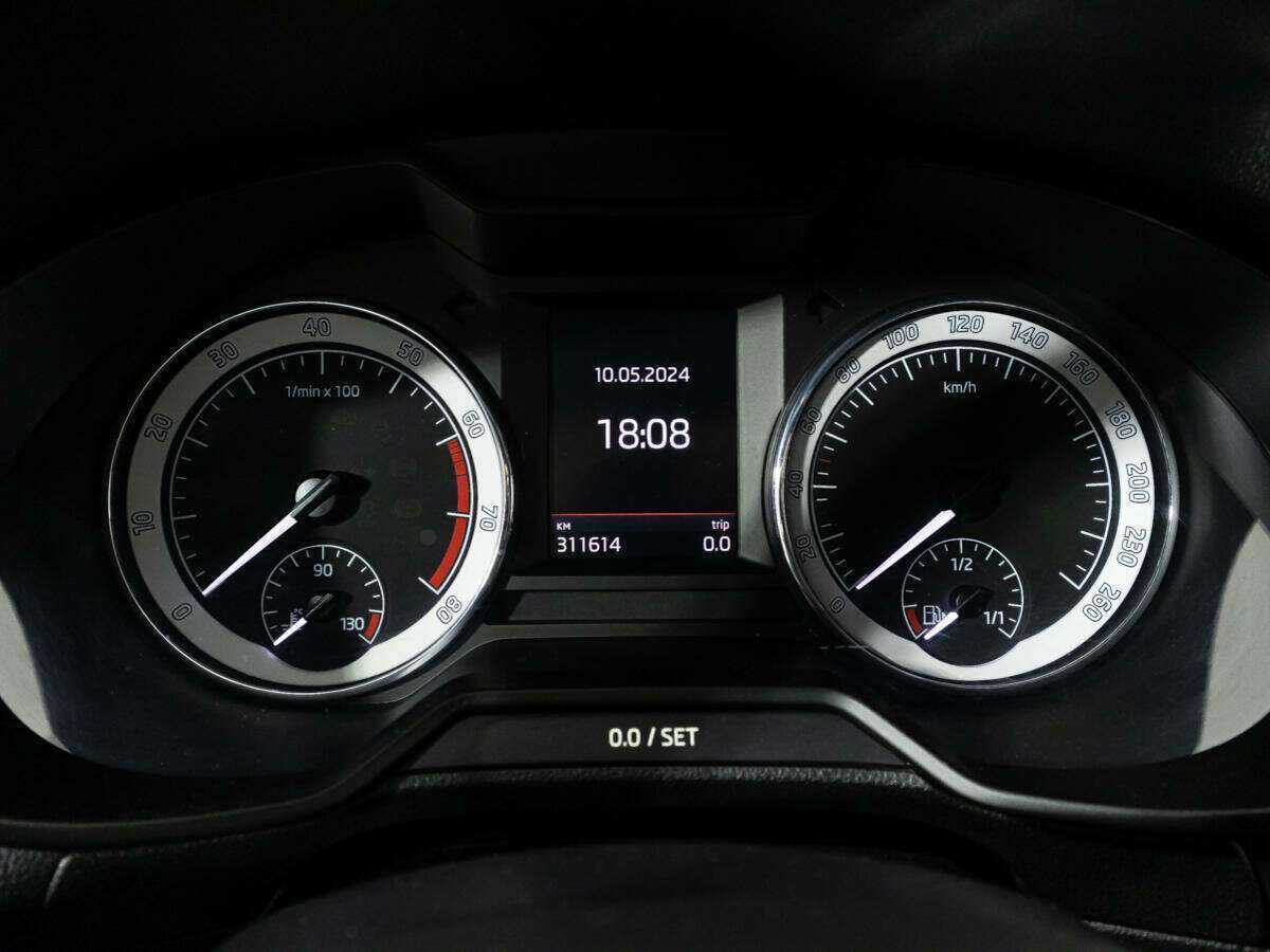 Купить Skoda Octavia, 2018, 311 613 км, фото №12
