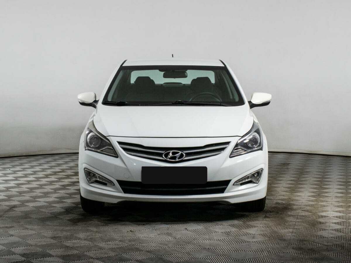 Купить Hyundai Solaris, 2016, 76 800 км, фото №2