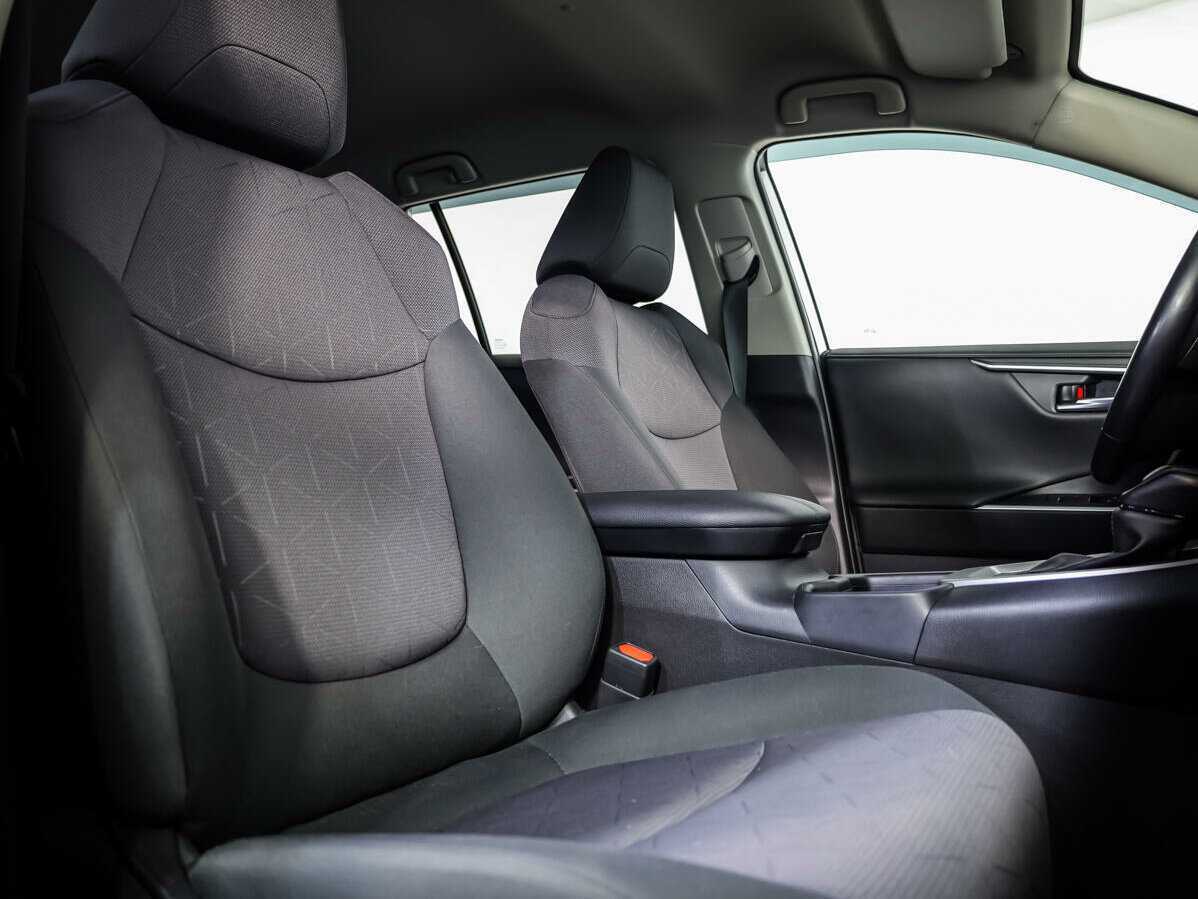 Купить Toyota RAV4, 2020, 69 982 км, фото №8