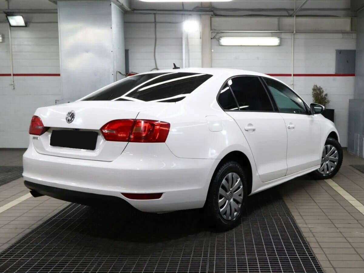 Купить Volkswagen Jetta, 2013, 180 000 км, фото №2