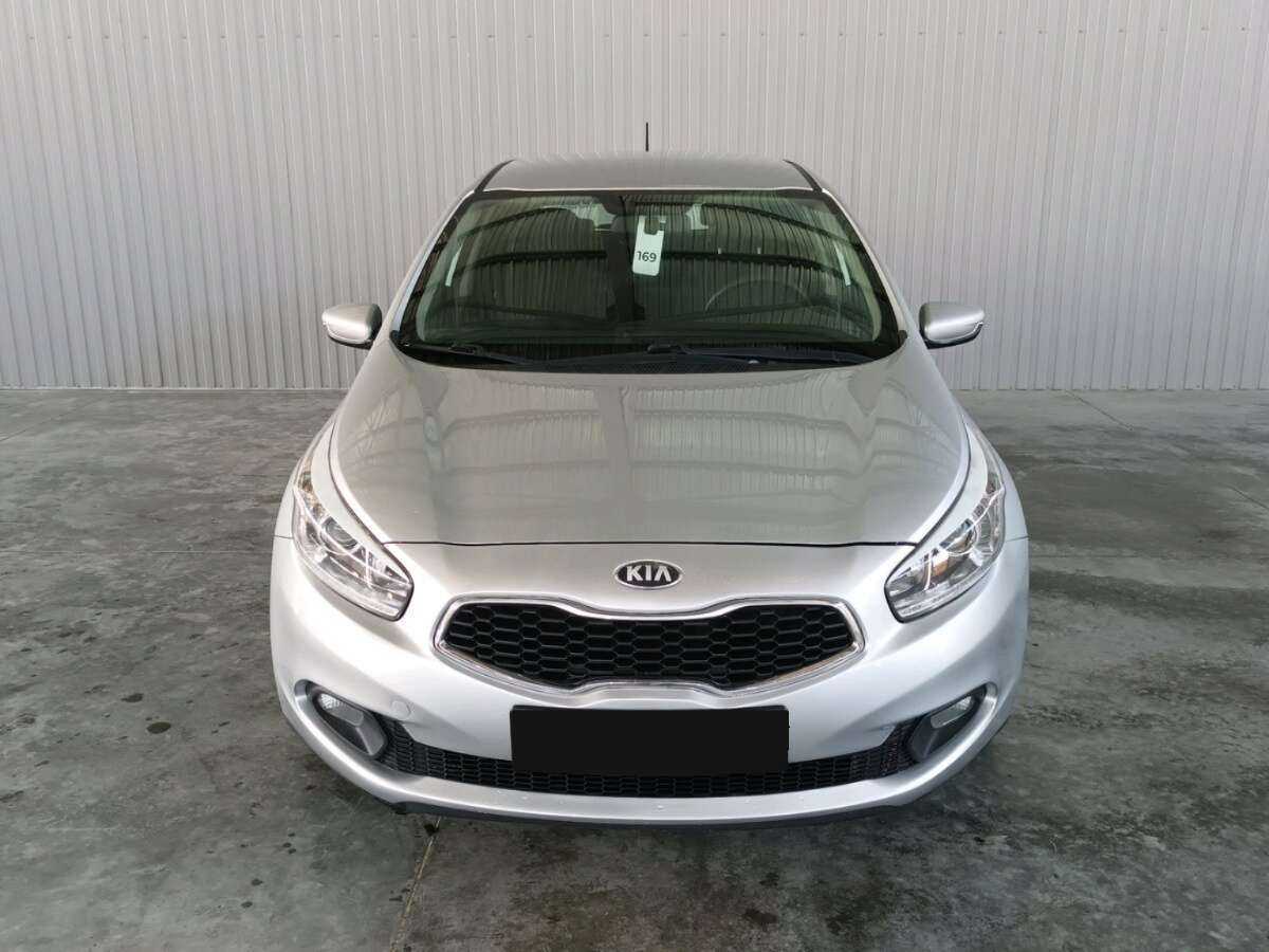 Купить Kia Ceed, 2013, 147 808 км, фото №2