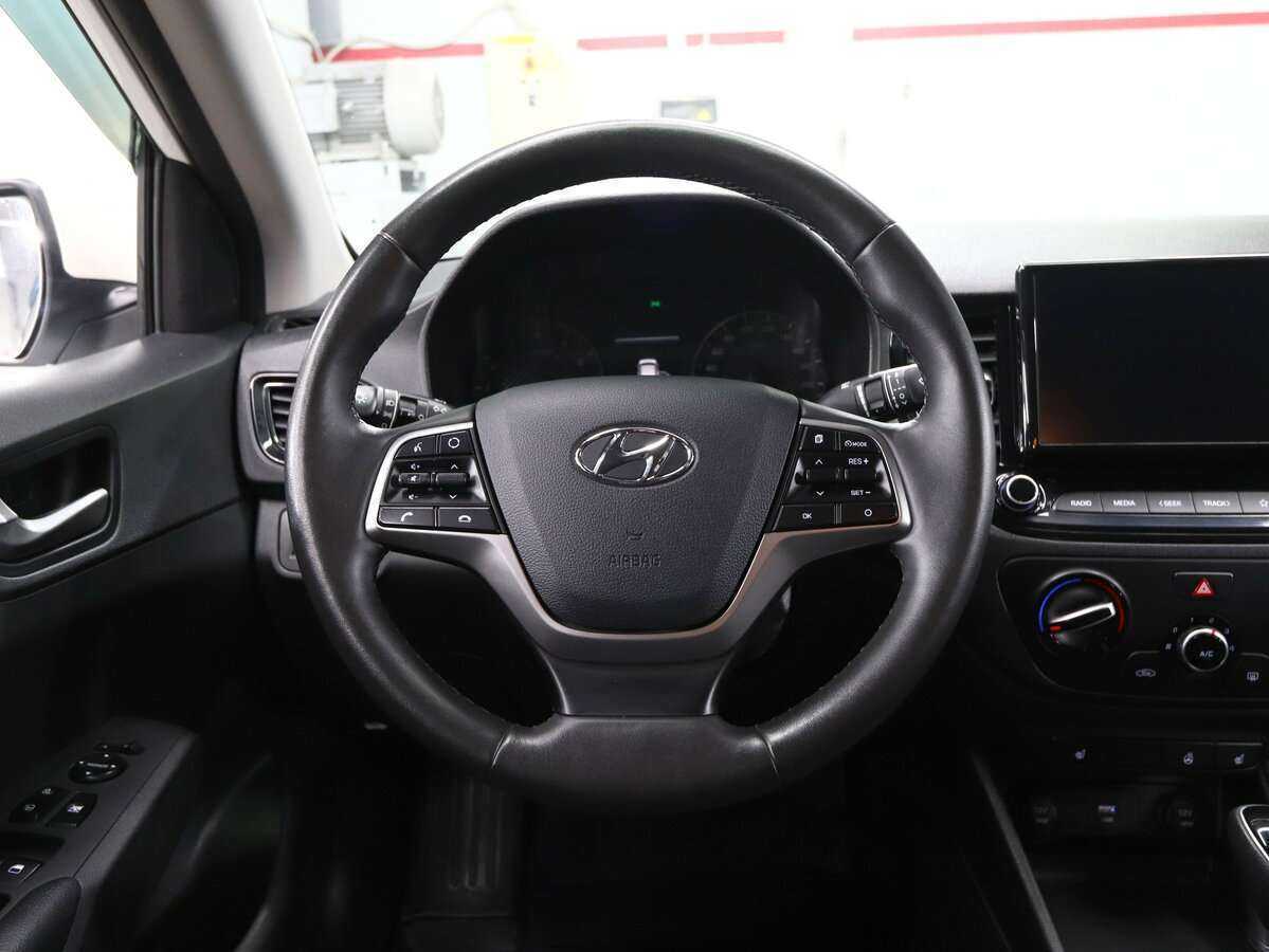 Купить Hyundai Solaris, 2021, 57 000 км, фото №16