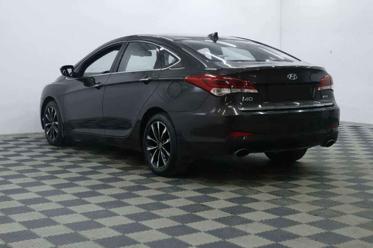 Купить Hyundai i40, 2017, 159 000 км, фото №2