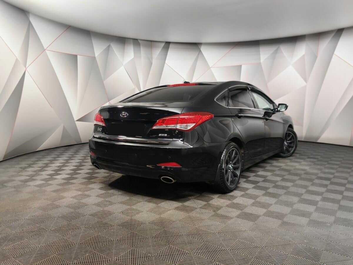 Купить Hyundai i40, 2013, 199 194 км, фото №2