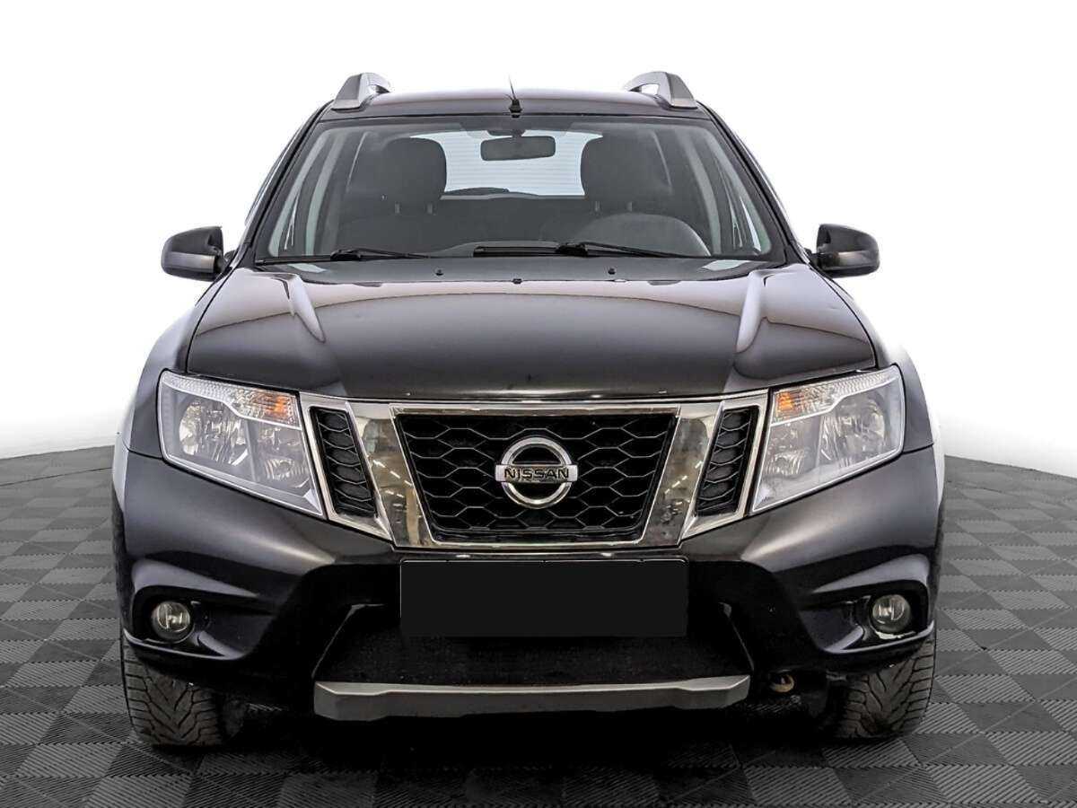 Купить Nissan Terrano, 2015, 178 211 км, фото №2