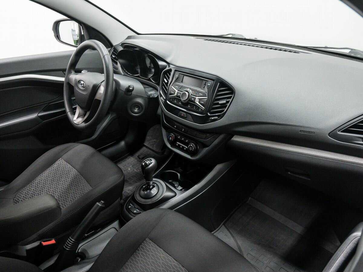 Купить Lada (ВАЗ) Vesta, 2017, 125 000 км, фото №8