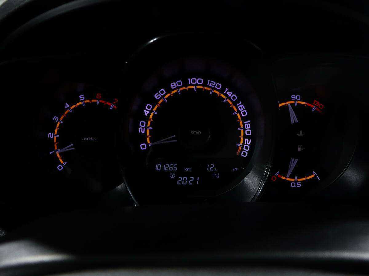 Купить Lada (ВАЗ) Vesta SW, 2019, 101 000 км, фото №9