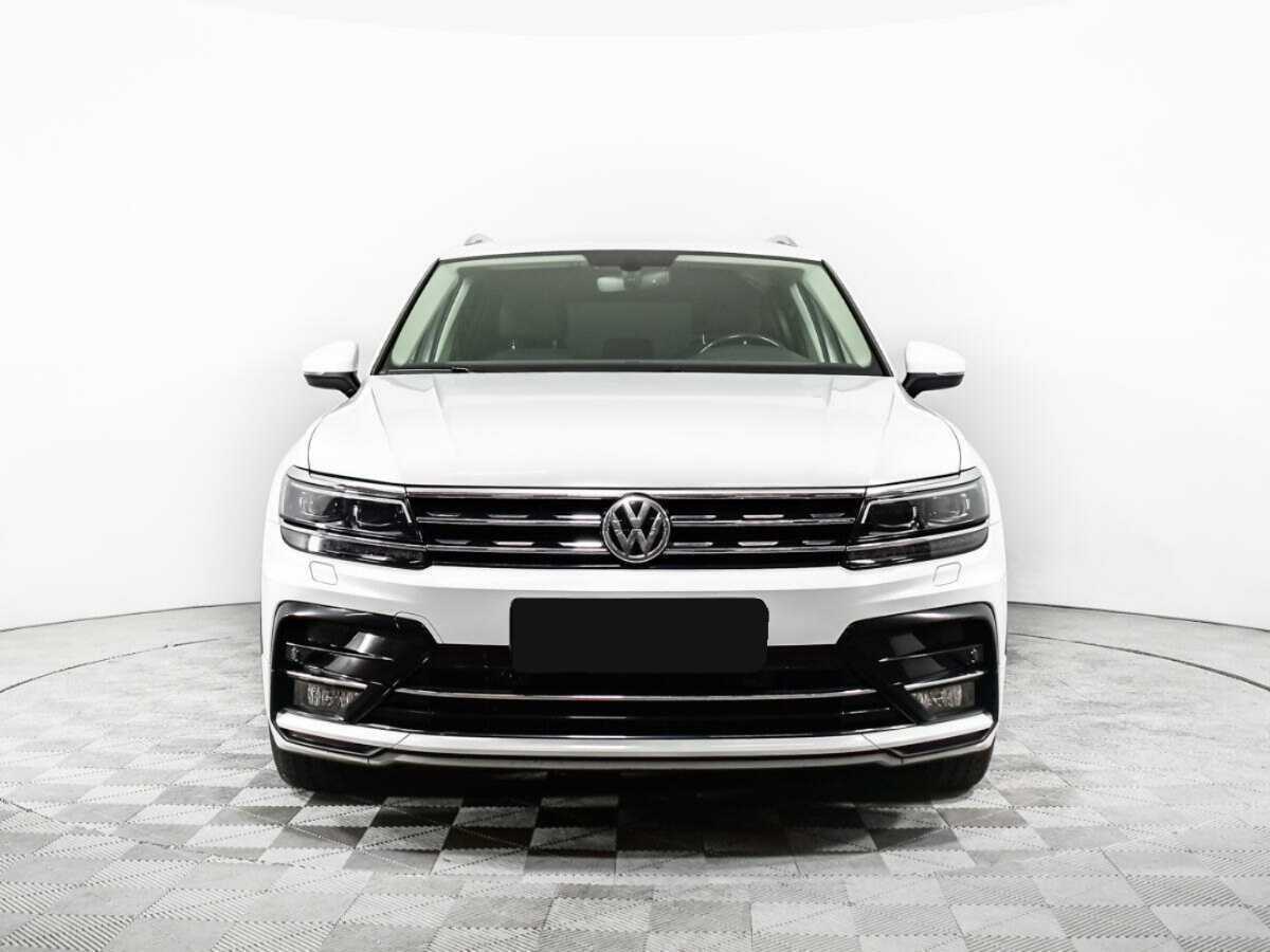 Купить Volkswagen Tiguan, 2018, 120 709 км, фото №2