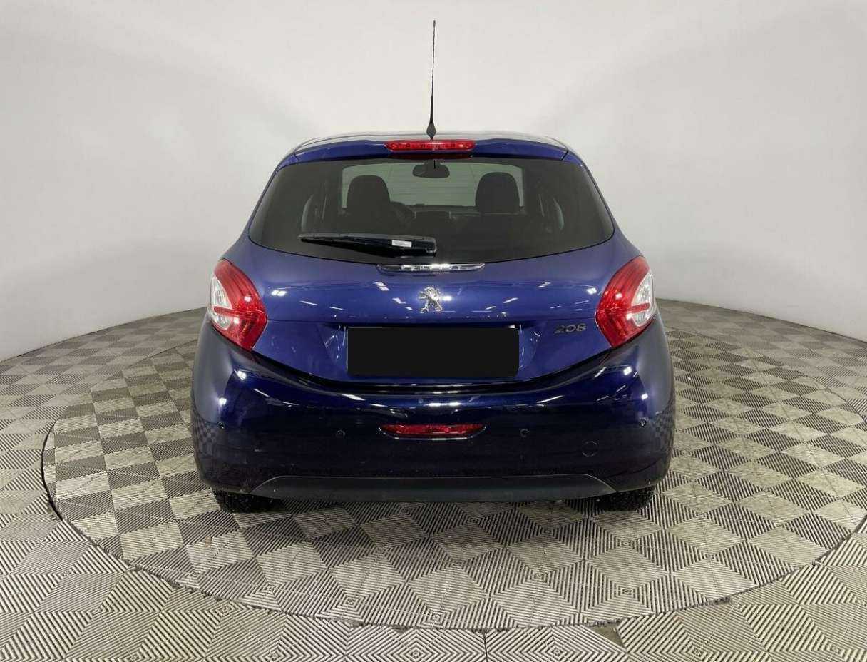 Купить Peugeot 208, 2014, 147 190 км, фото №3