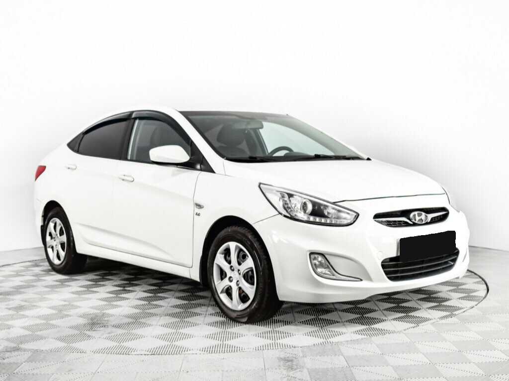 Купить Hyundai Solaris, 2013, 109 906 км, фото №3