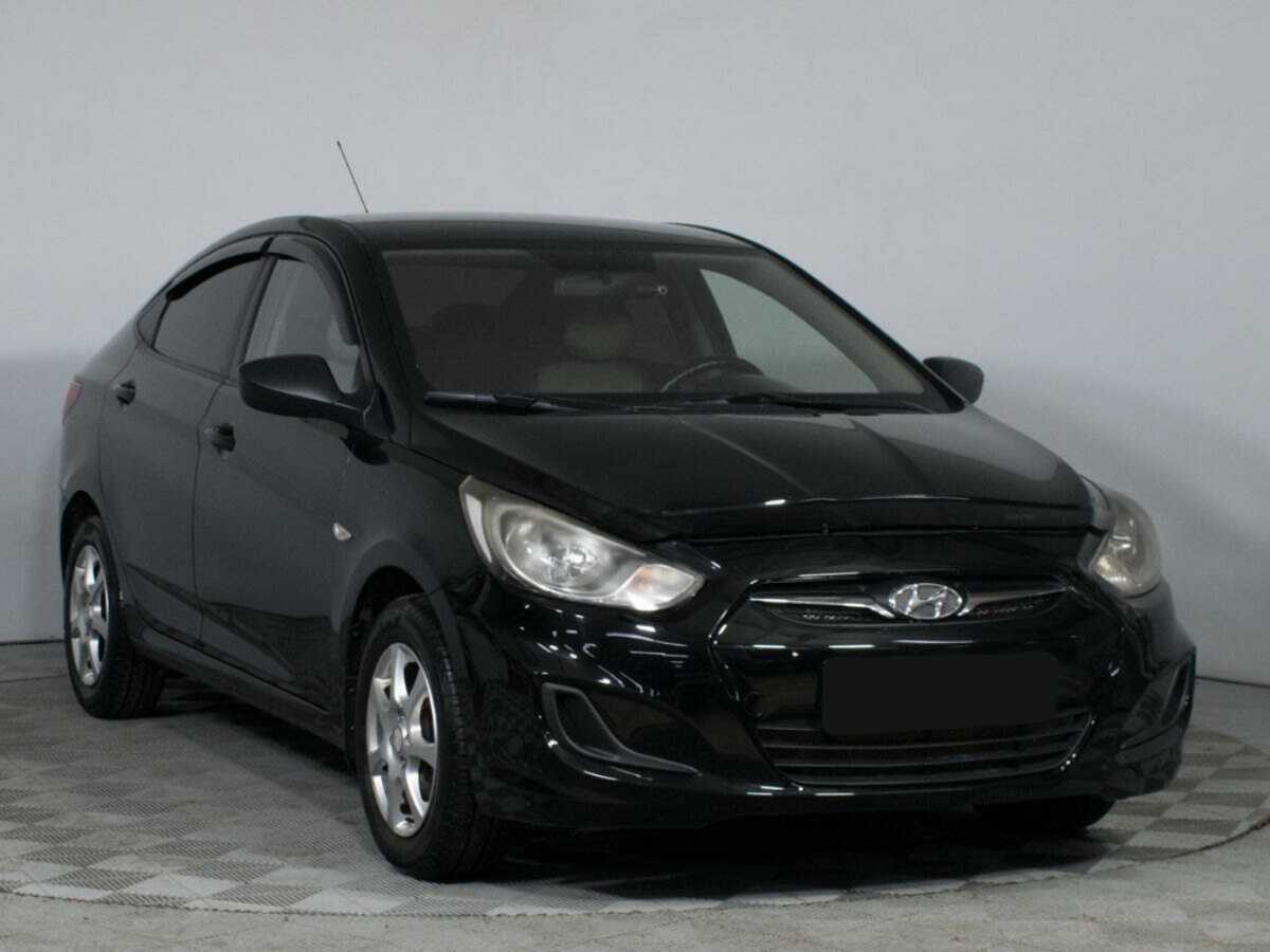 Купить Hyundai Solaris, 2014, 104 987 км, фото №3