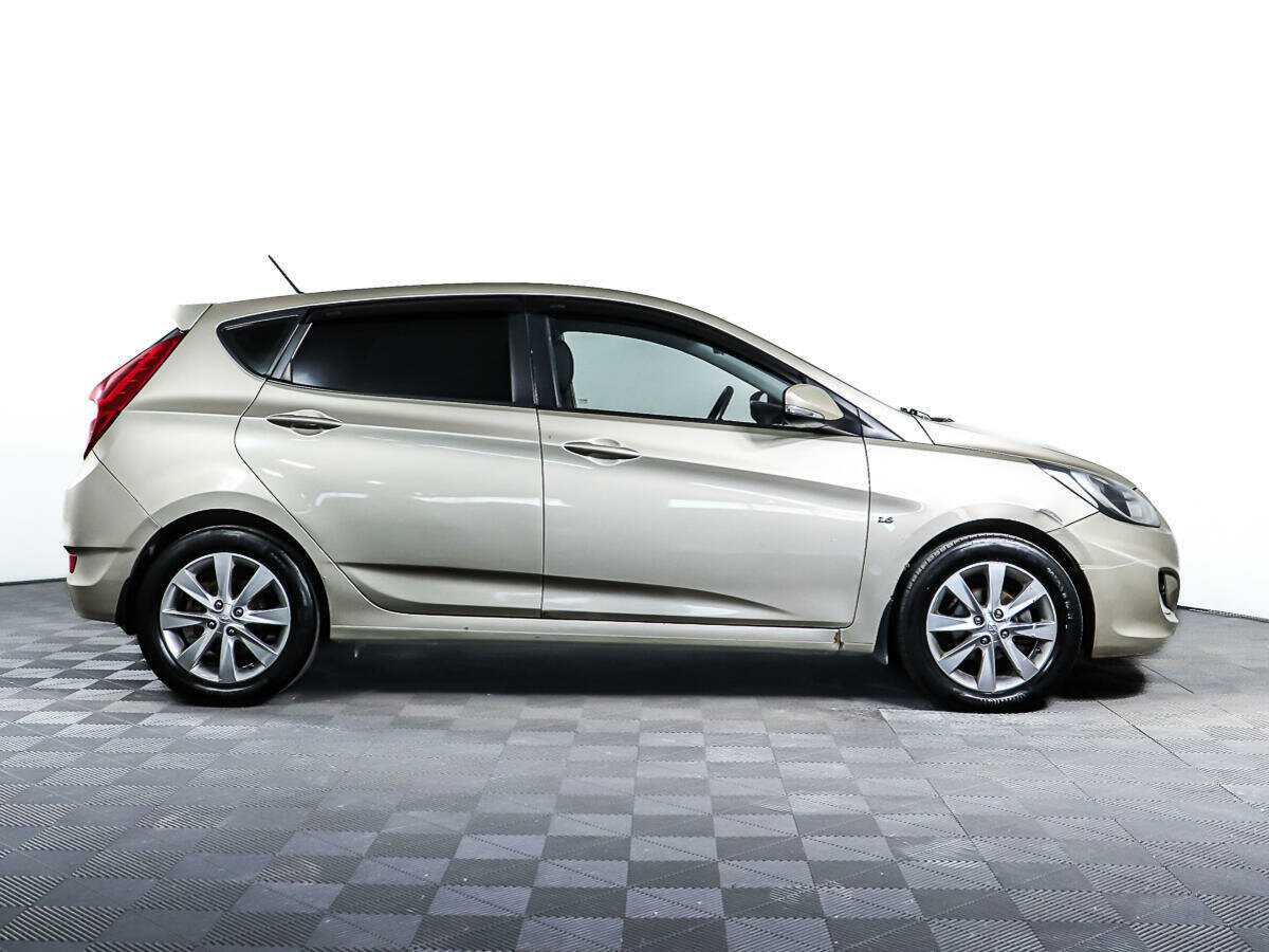 Купить Hyundai Solaris, 2012, 178 384 км, фото №3