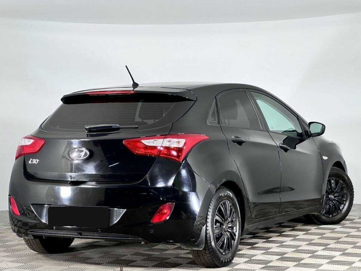 Купить Hyundai i30, 2014, 182 935 км, фото №2