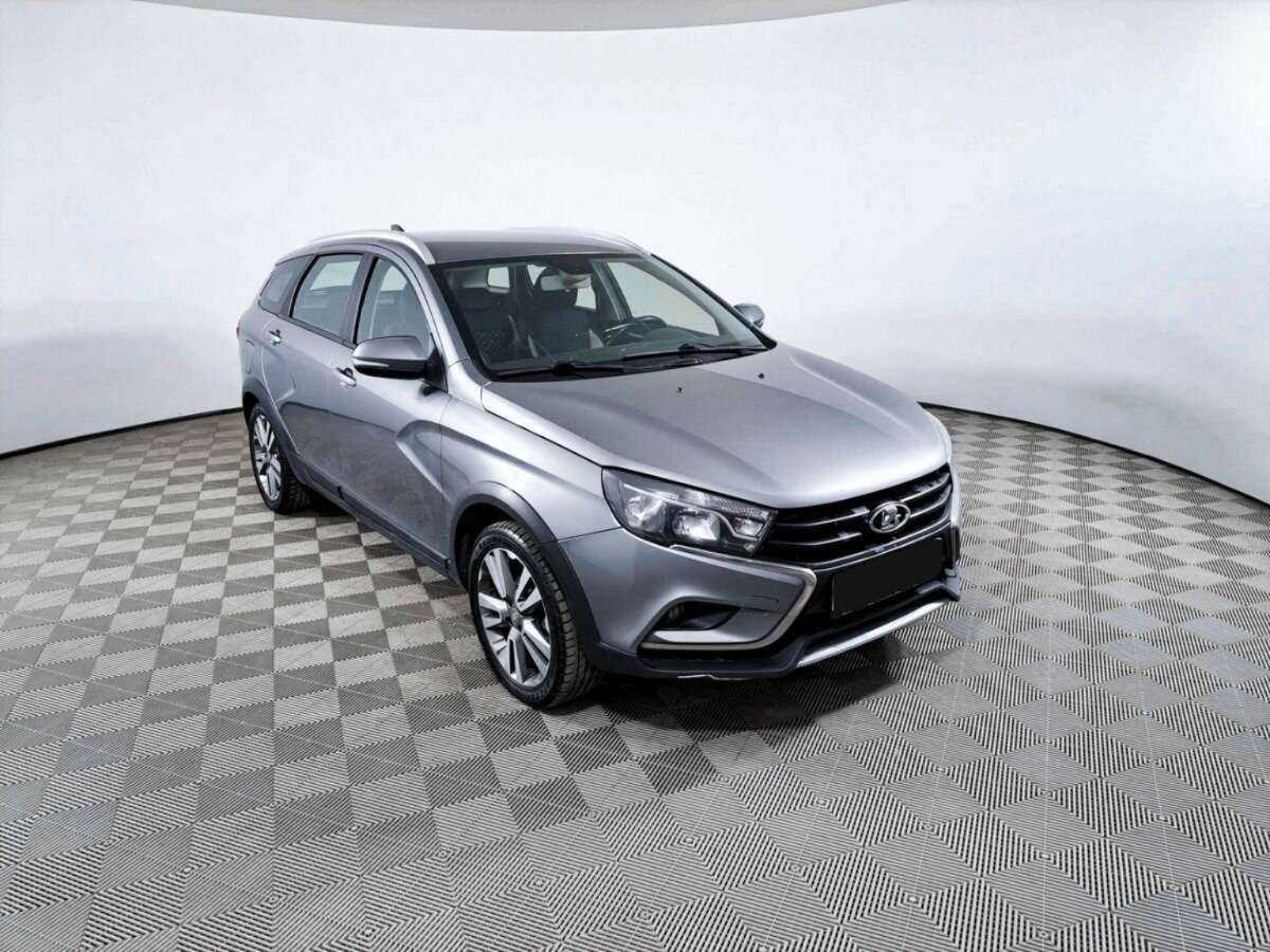 Купить Lada (ВАЗ) Vesta SW Cross, 2017, 169 905 км, фото №3