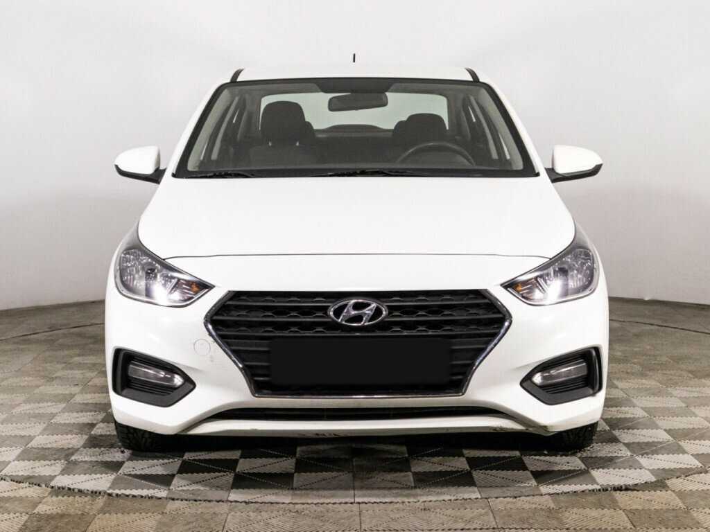 Купить Hyundai Solaris, 2017, 137 402 км, фото №2