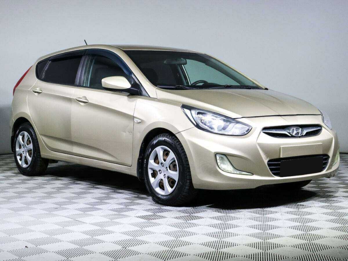 Купить Hyundai Solaris, 2013, 183 770 км, фото №3