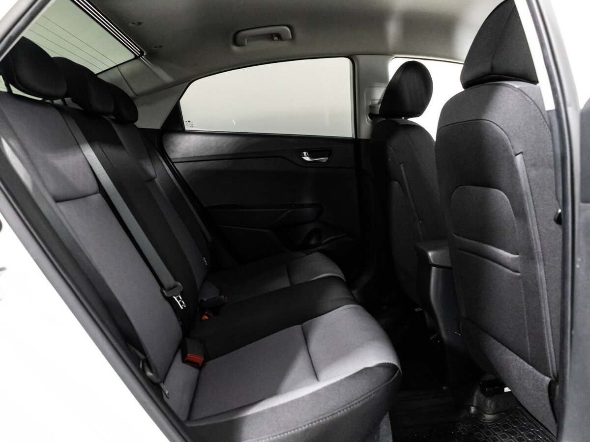 Купить Hyundai Solaris II Рестайлинг, 2020, 131 823 км, фото №17