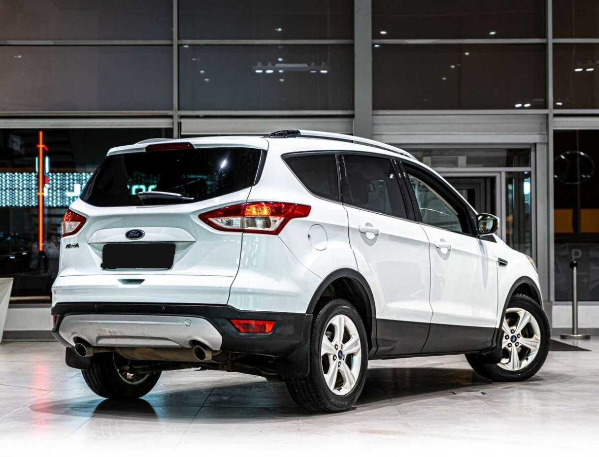 Купить Ford Kuga, 2014, 140 000 км, фото №3