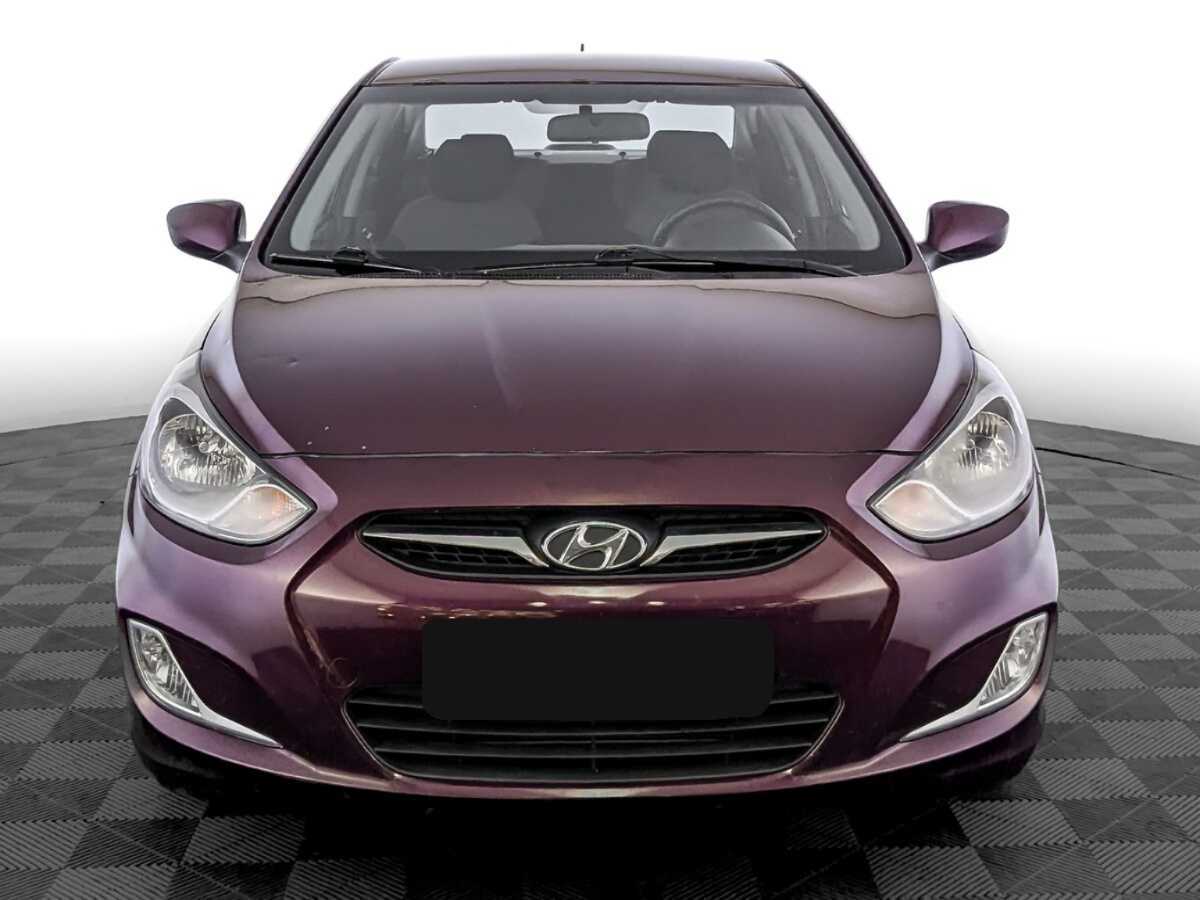 Купить Hyundai Solaris, 2012, 116 845 км, фото №2