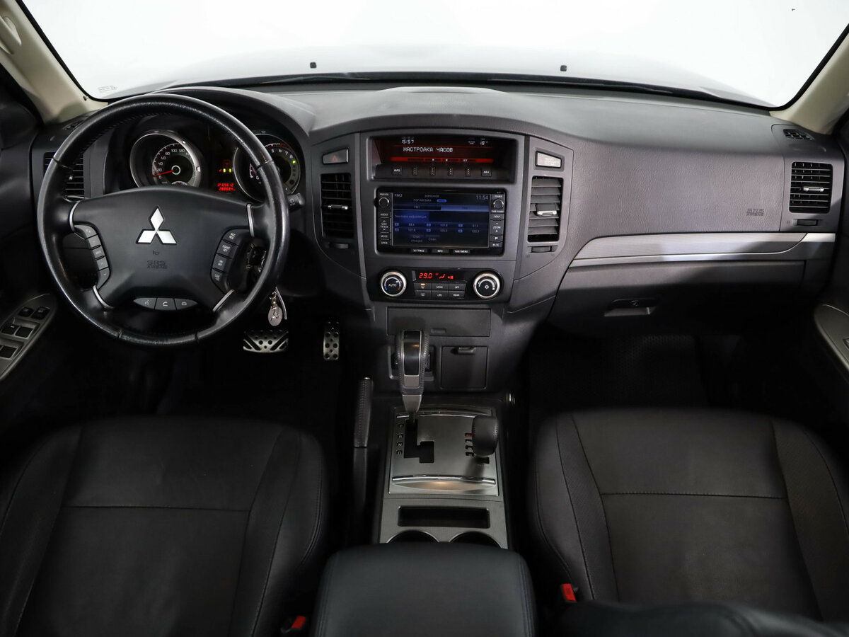 Купить Mitsubishi Pajero IV Рестайлинг 1, 2013, 288 593 км, фото №9