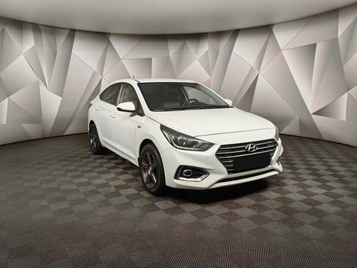 Купить Hyundai Solaris, 2017, 130 258 км, фото №3