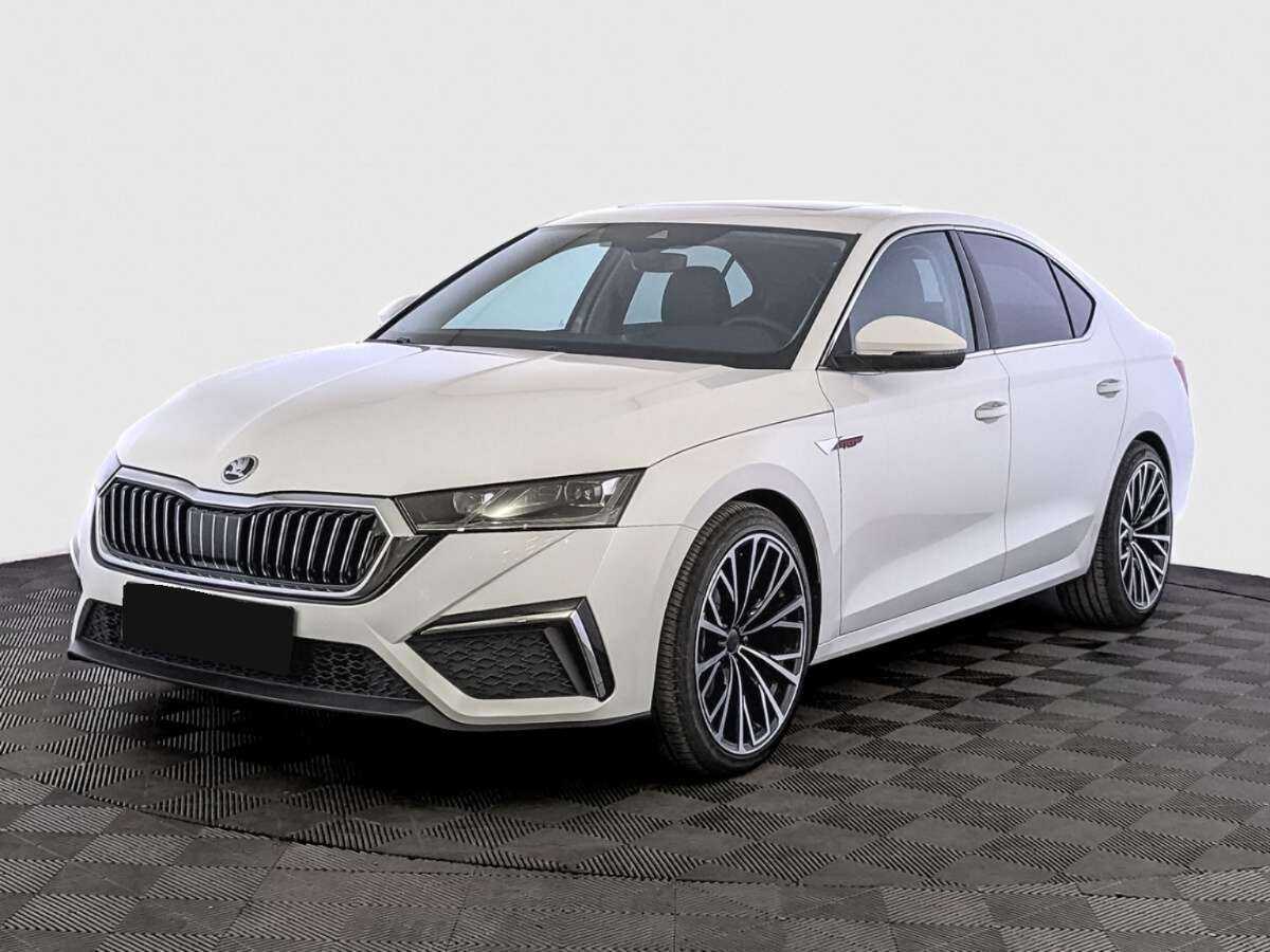 Купить Skoda Octavia, 2023, 10 780 км, фото №1