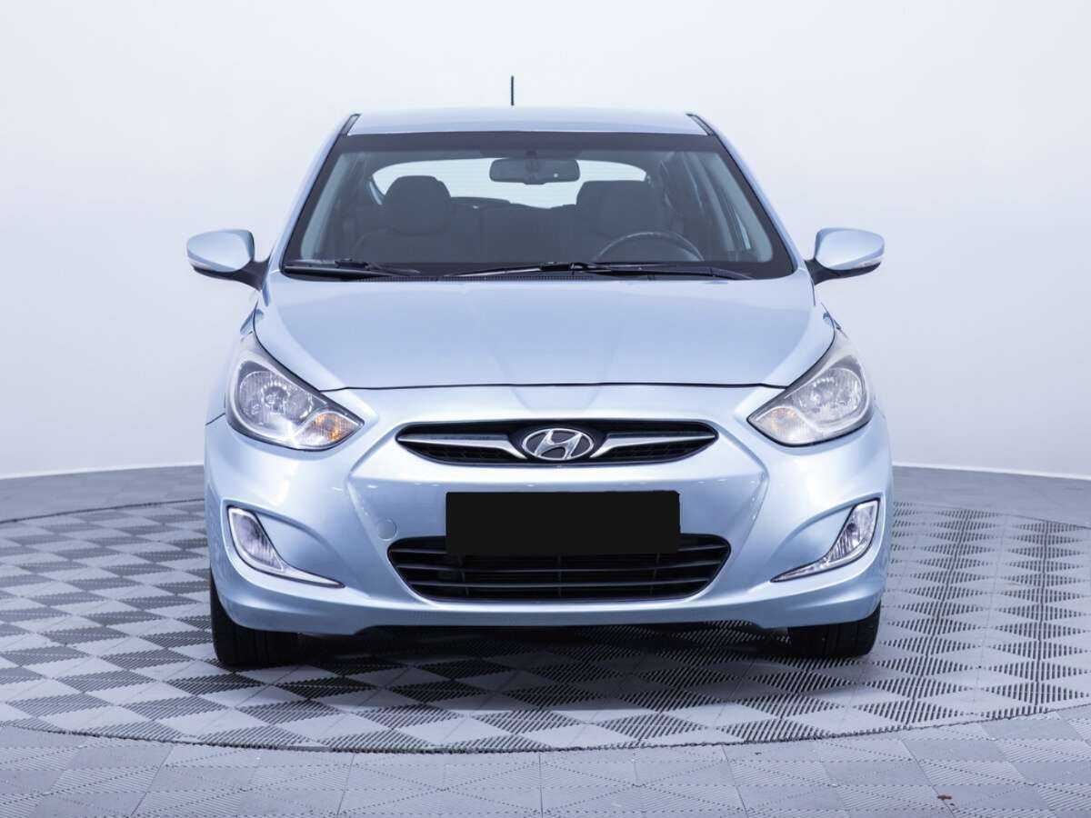 Купить Hyundai Solaris, 2012, 132 942 км, фото №2