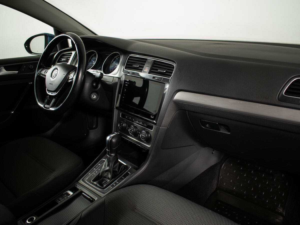 Купить Volkswagen Golf, 2012, 106 708 км, фото №9