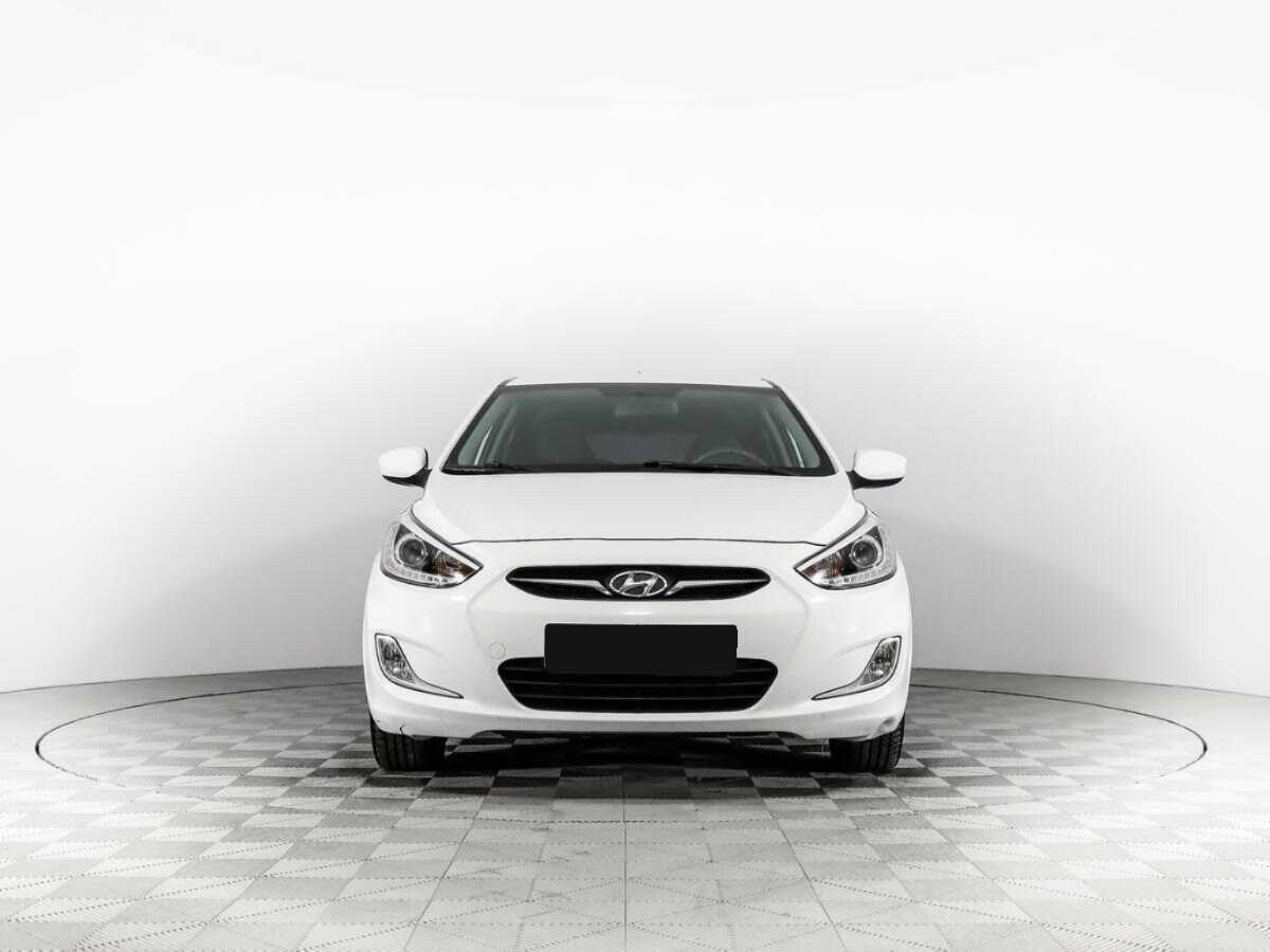 Купить Hyundai Solaris, 2014, 107 300 км, фото №2