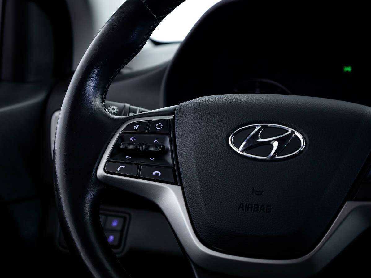 Купить Hyundai Solaris, 2017, 64 675 км, фото №18