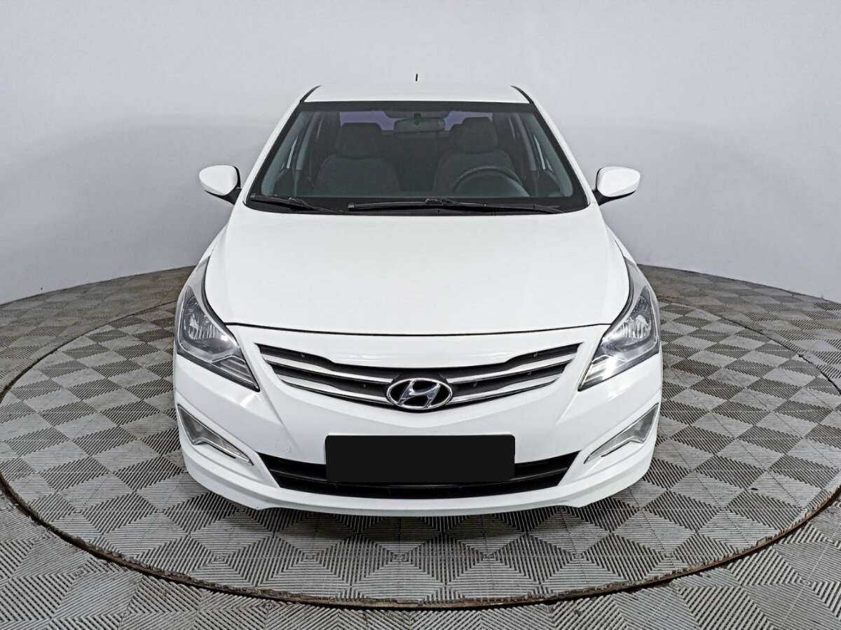 Купить Hyundai Solaris, 2015, 125 600 км, фото №2