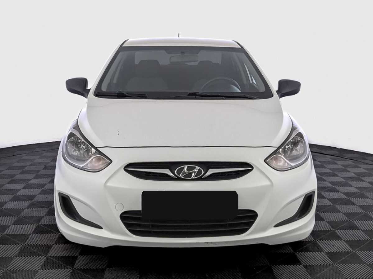 Купить Hyundai Solaris, 2014, 136 288 км, фото №2